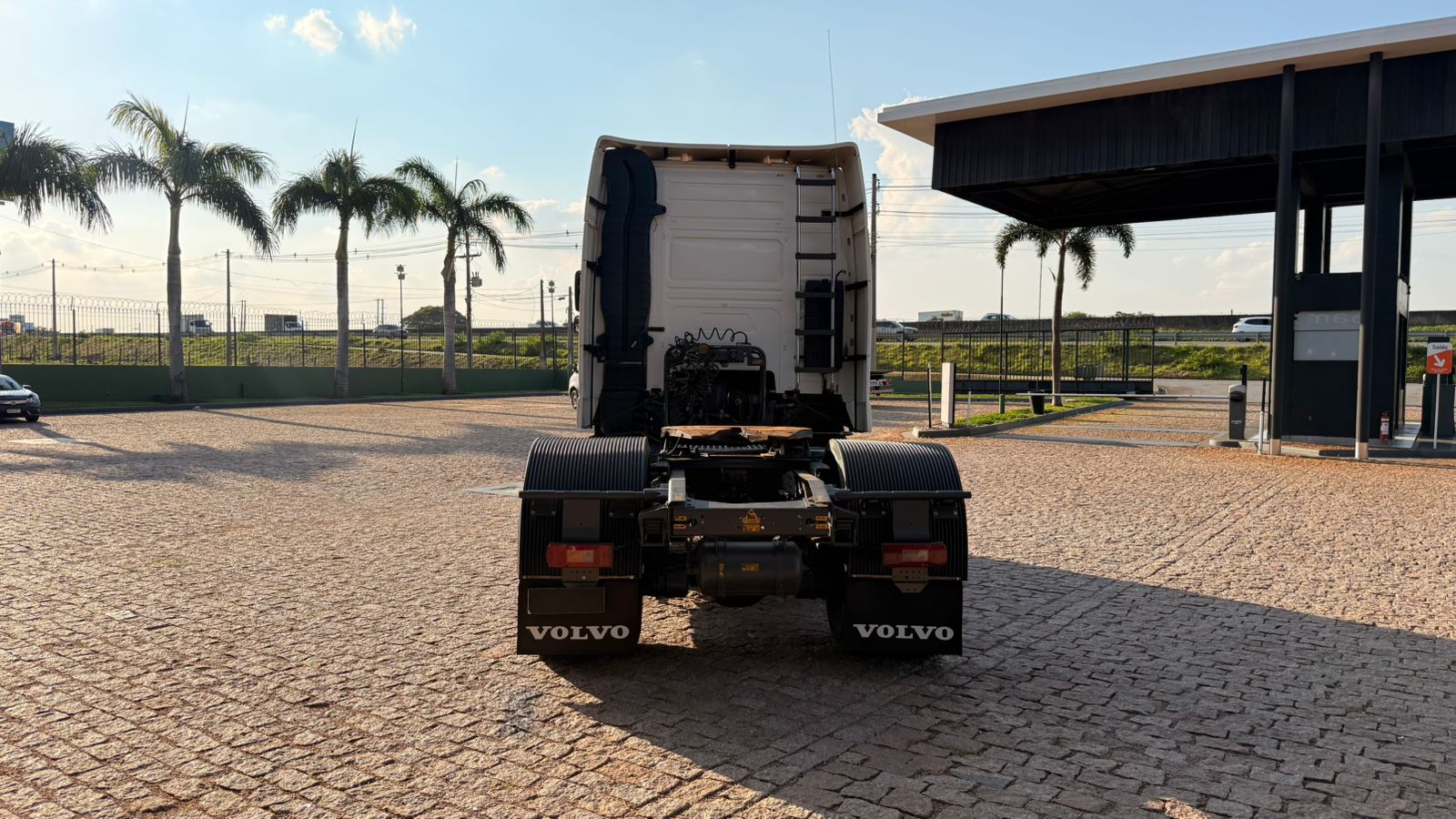 WhatsApp Image 2025-10-28 at 09.05.20 (2)