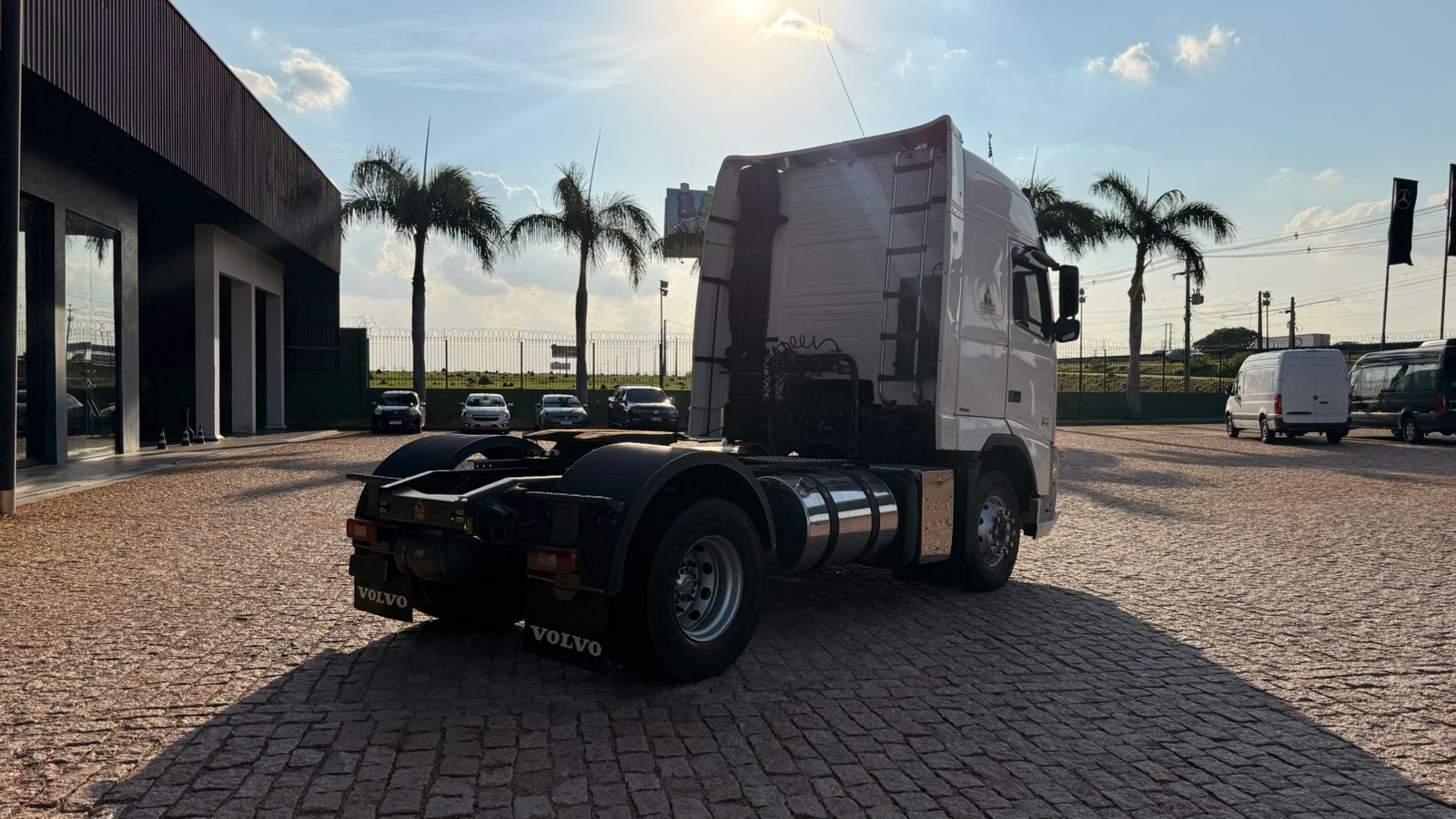 WhatsApp Image 2025-10-28 at 09.05.21 (2)