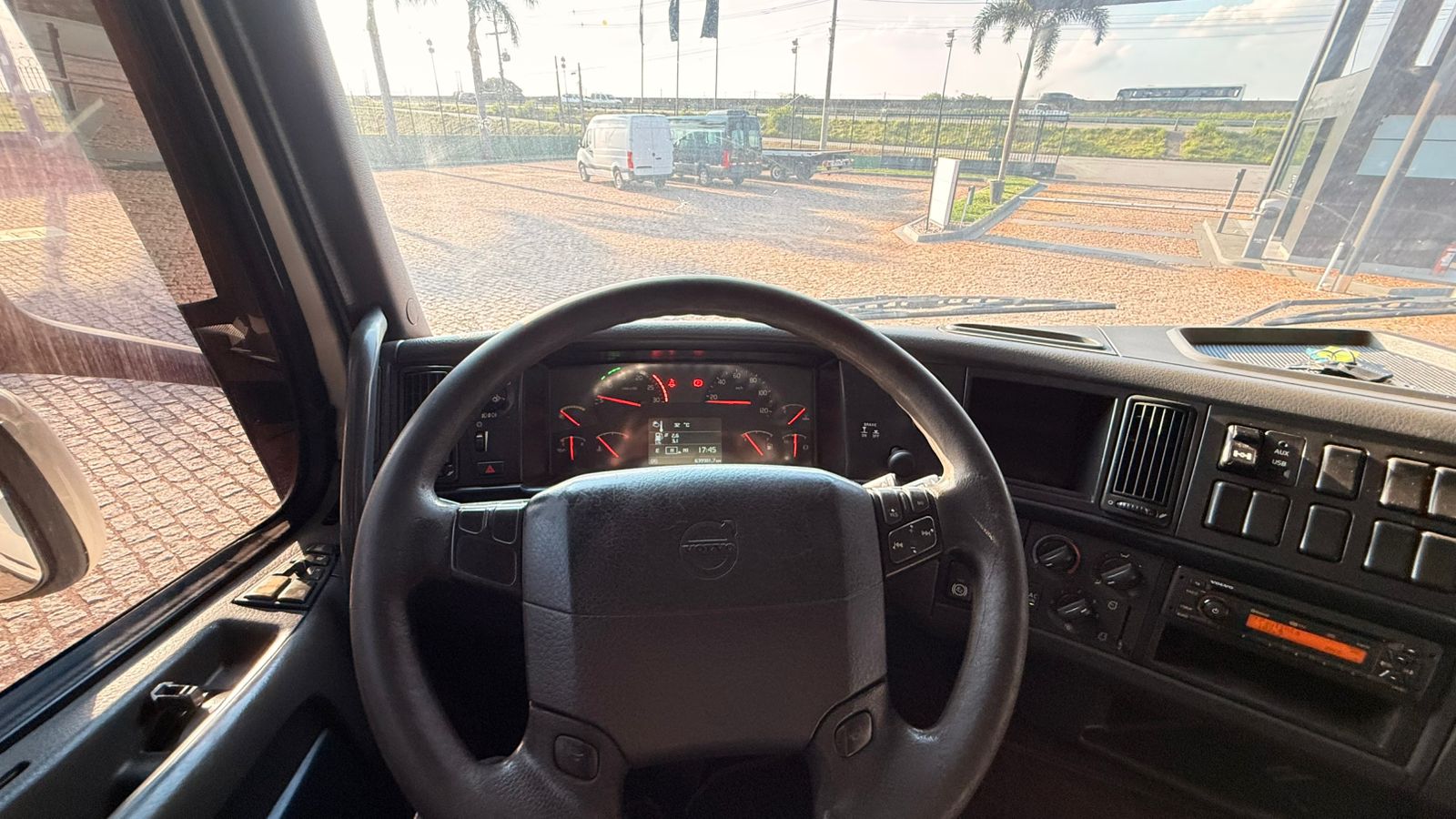 WhatsApp Image 2025-10-28 at 09.05.24 (2)