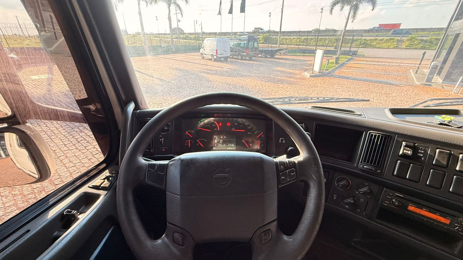 WhatsApp Image 2025-10-28 at 09.05.25