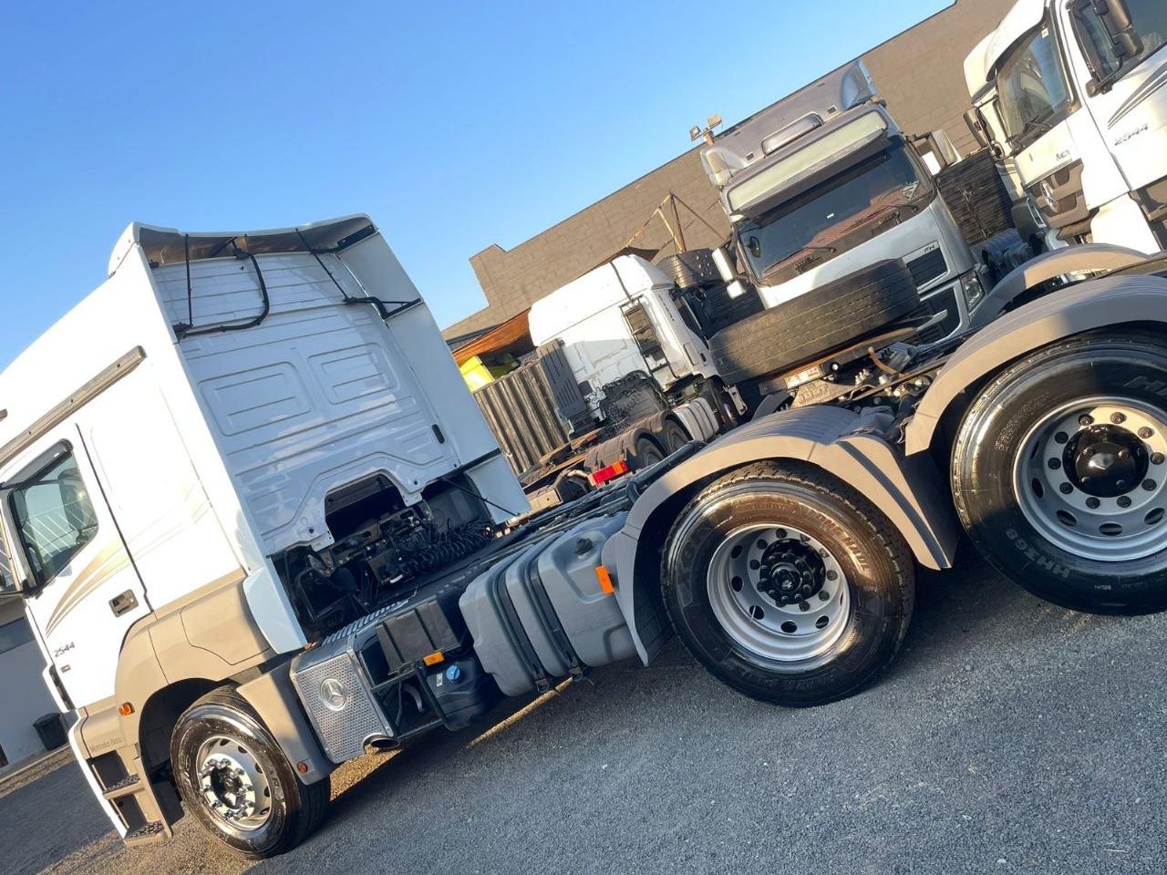 WhatsApp Image 2025-11-12 at 09.23.16