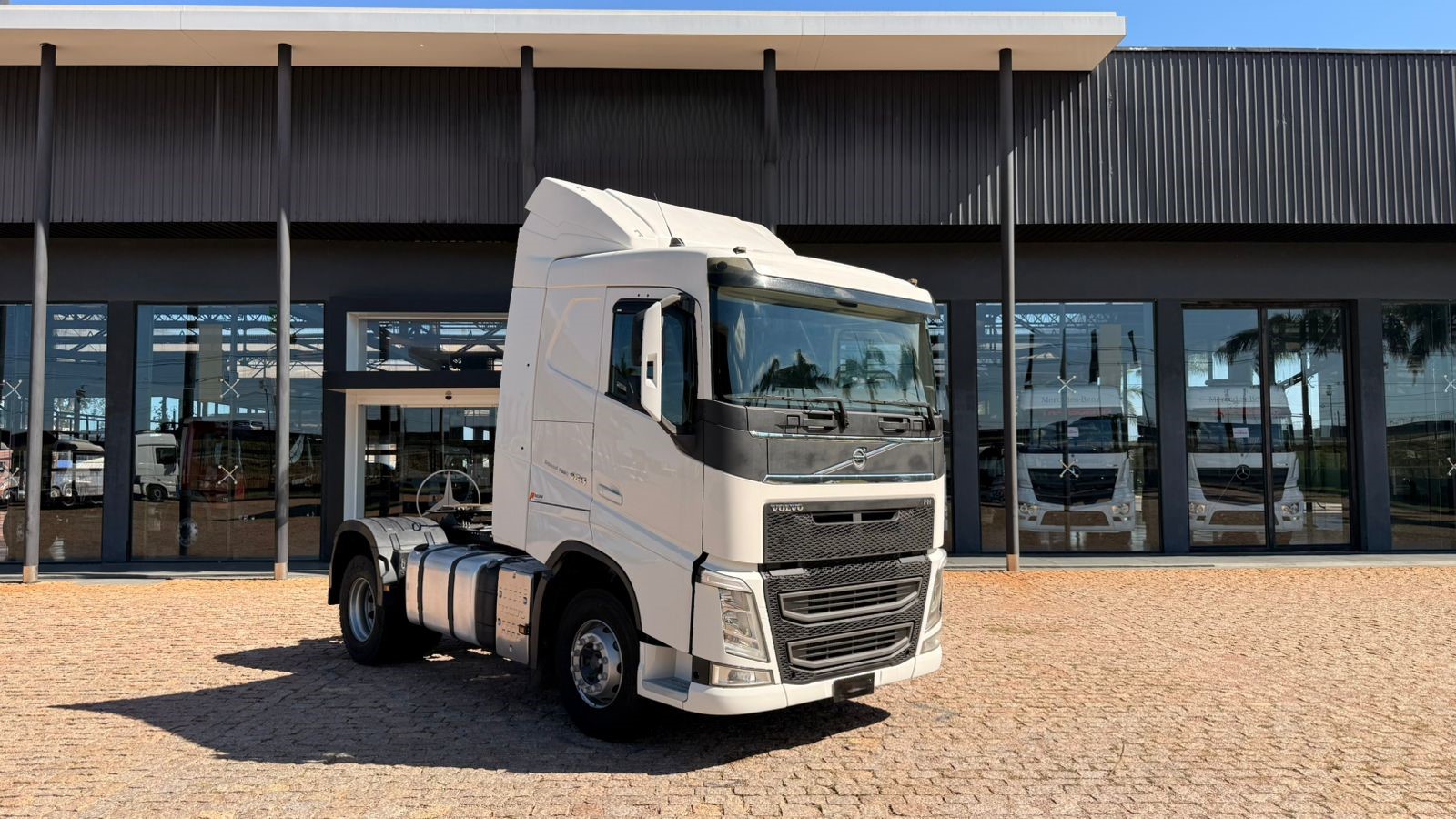 WhatsApp Image 2025-11-12 at 09.44.06 (3)