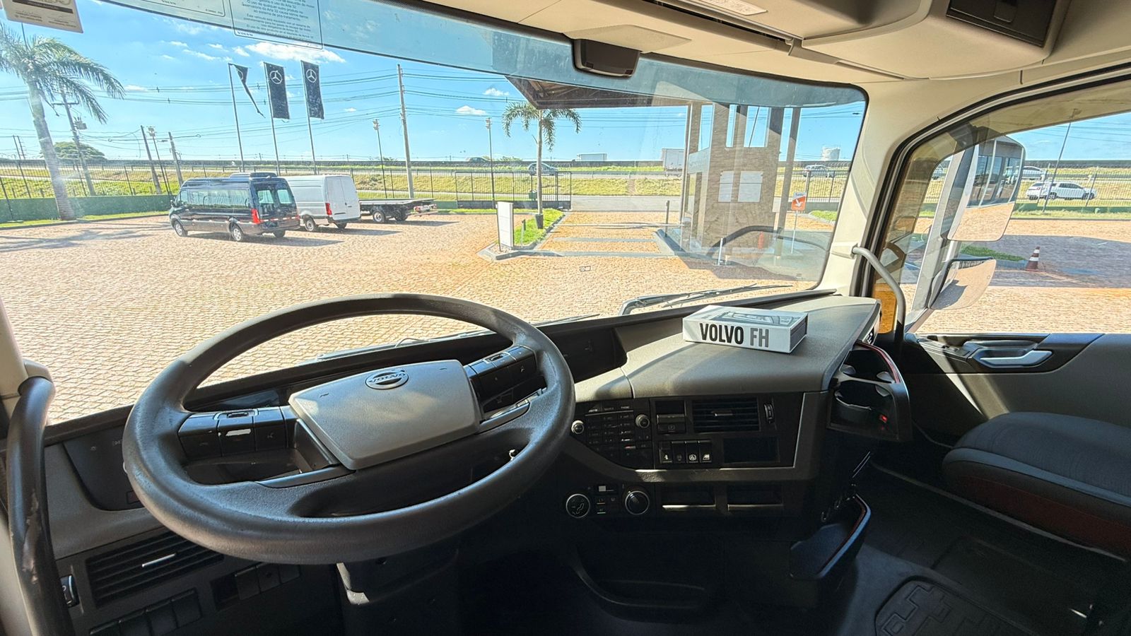 WhatsApp Image 2025-11-12 at 09.44.08 (3)