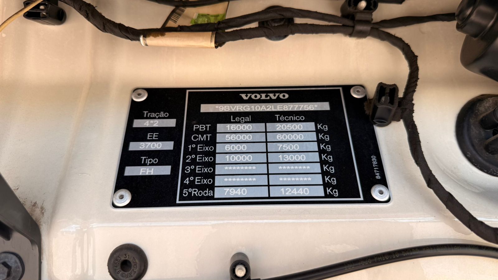 WhatsApp Image 2025-11-12 at 09.44.10