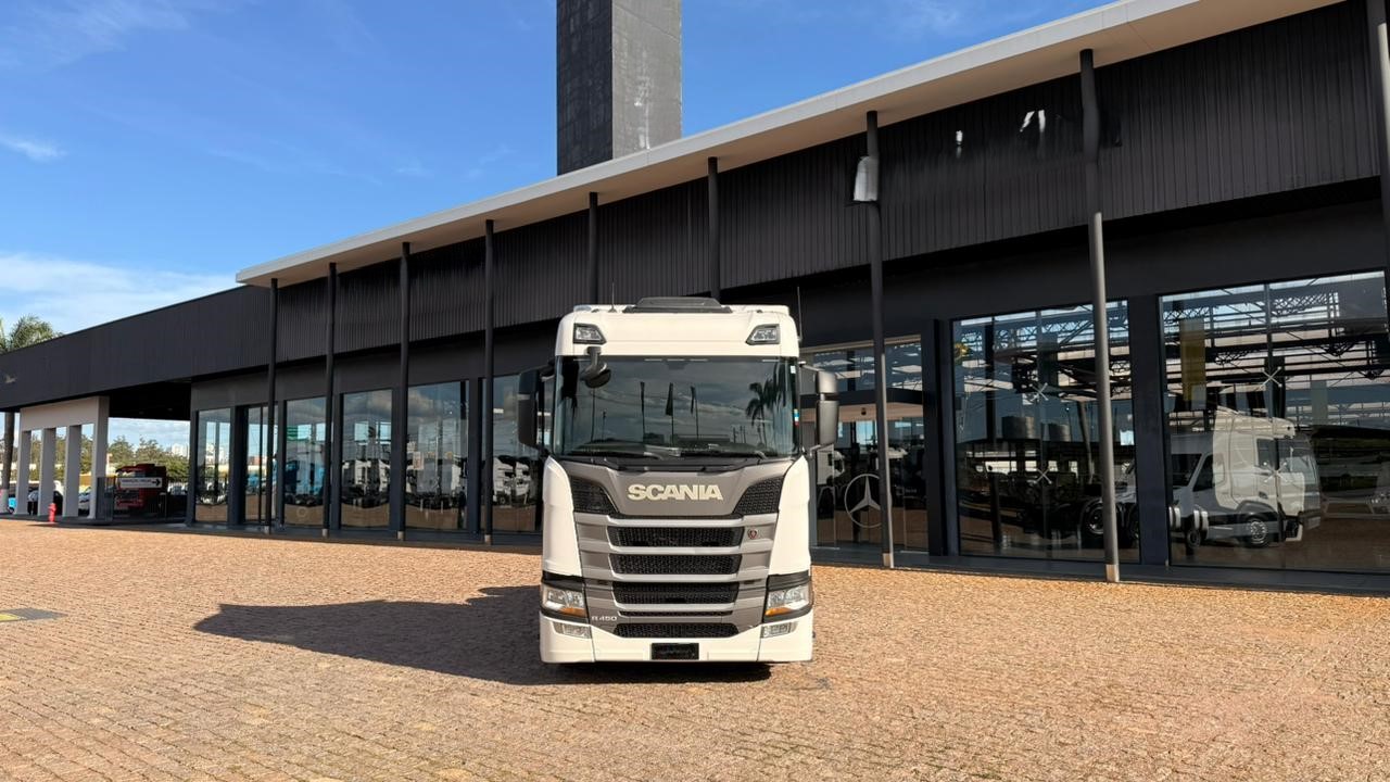 WhatsApp Image 2025-12-18 at 11.04.22 (2)