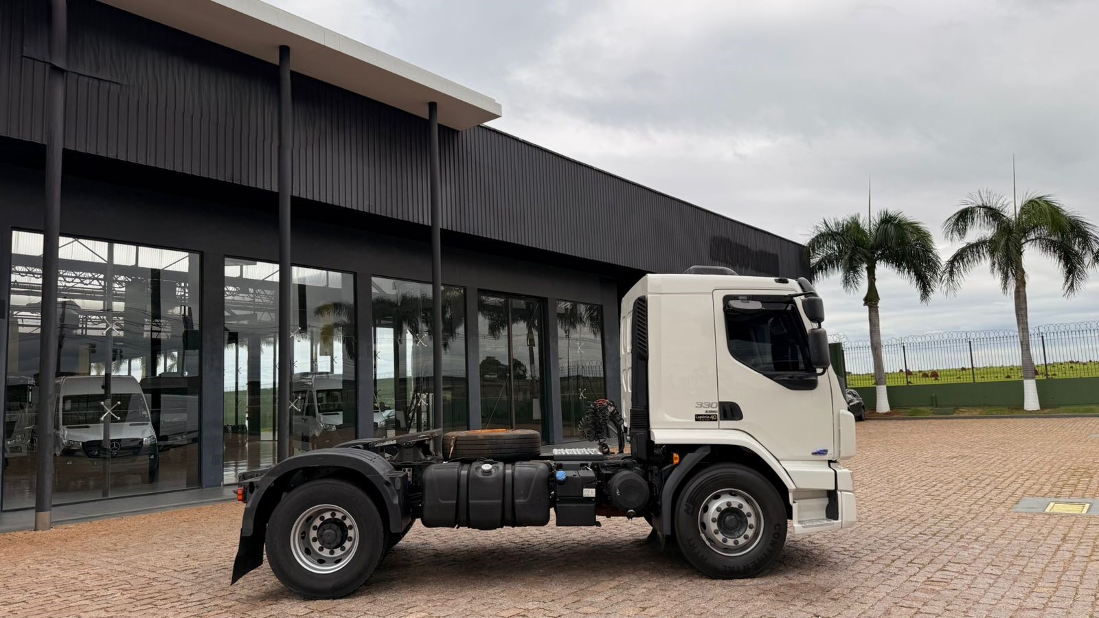 WhatsApp Image 2026-01-05 at 10.42.23 (2)