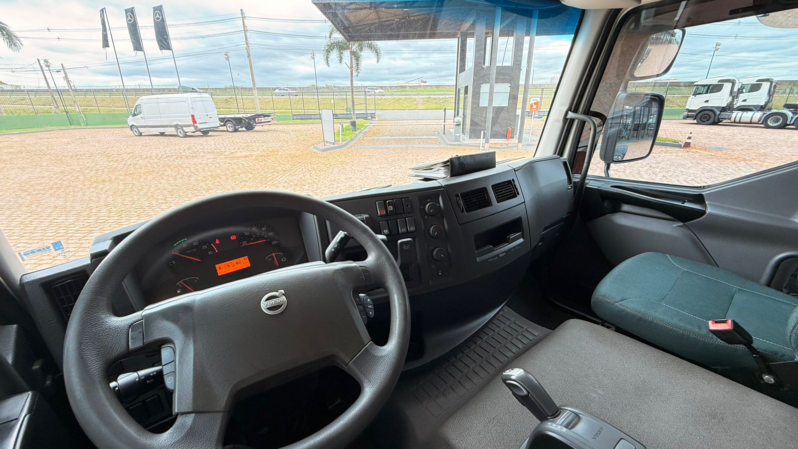 WhatsApp Image 2026-01-05 at 10.42.25 (3)