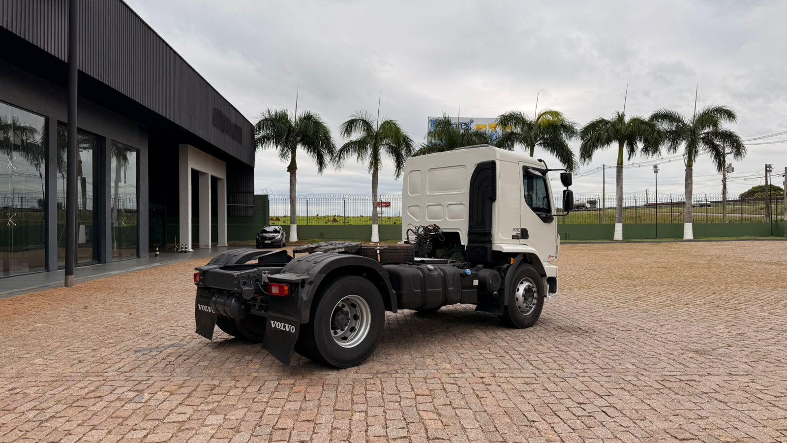 WhatsApp Image 2026-01-05 at 10.42.26 (2)