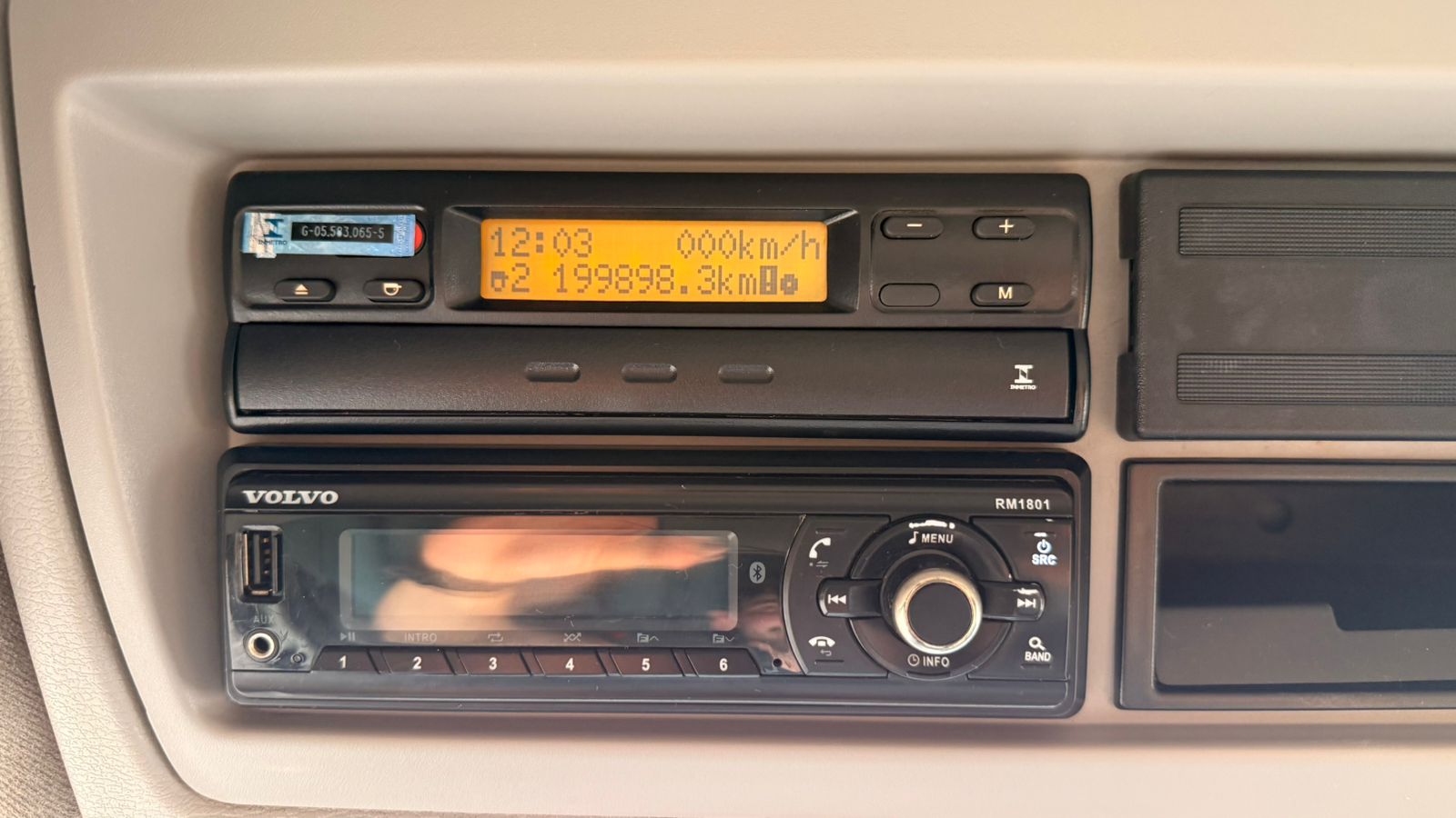 WhatsApp Image 2026-01-05 at 10.42.27 (1)