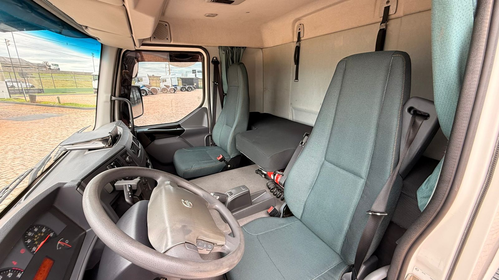 WhatsApp Image 2026-01-05 at 10.42.28 (1)