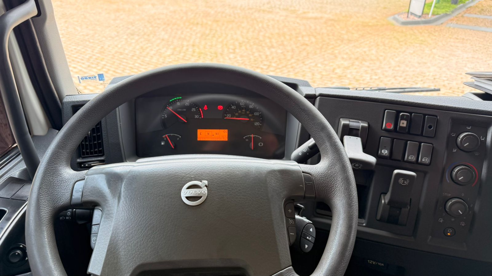 WhatsApp Image 2026-01-05 at 10.42.28