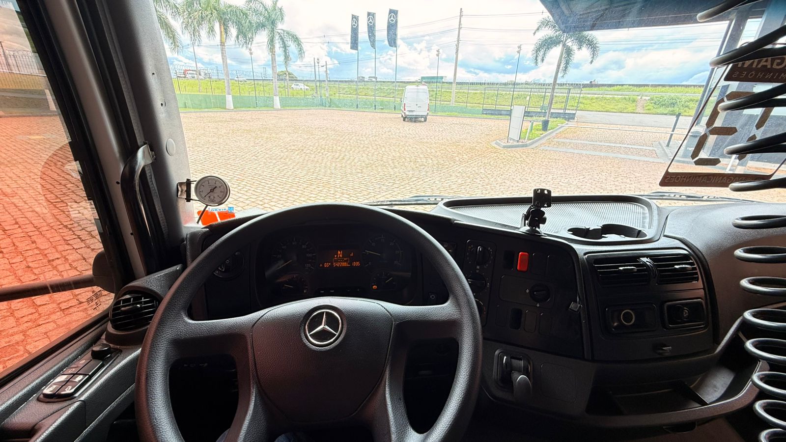 WhatsApp Image 2026-02-11 at 10.02.58 (4)