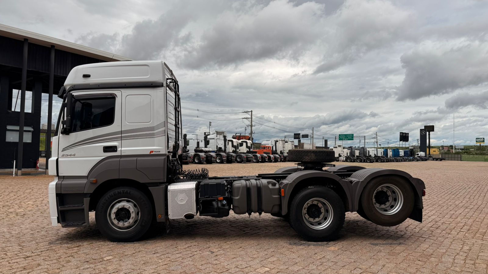 WhatsApp Image 2026-02-11 at 10.03.07 (1)