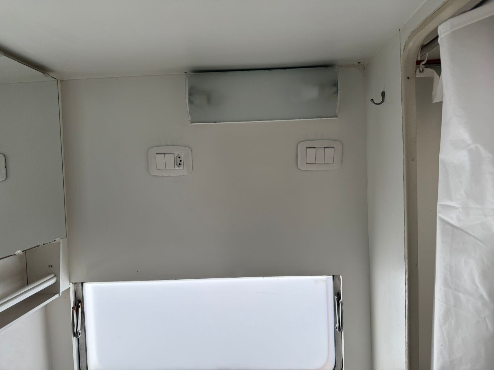 WhatsApp Image 2025-12-15 at 08.48.56 (1)