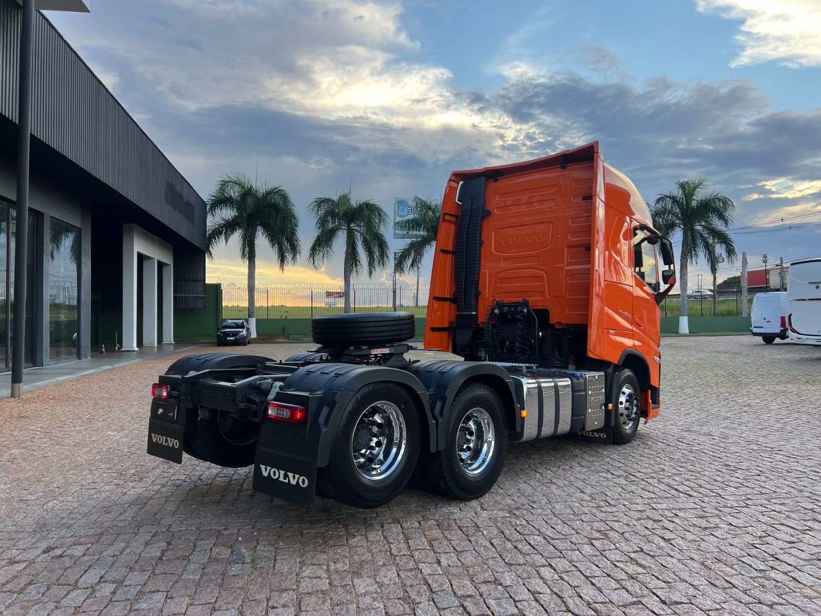 WhatsApp Image 2026-04-09 at 10.28.13 (1)