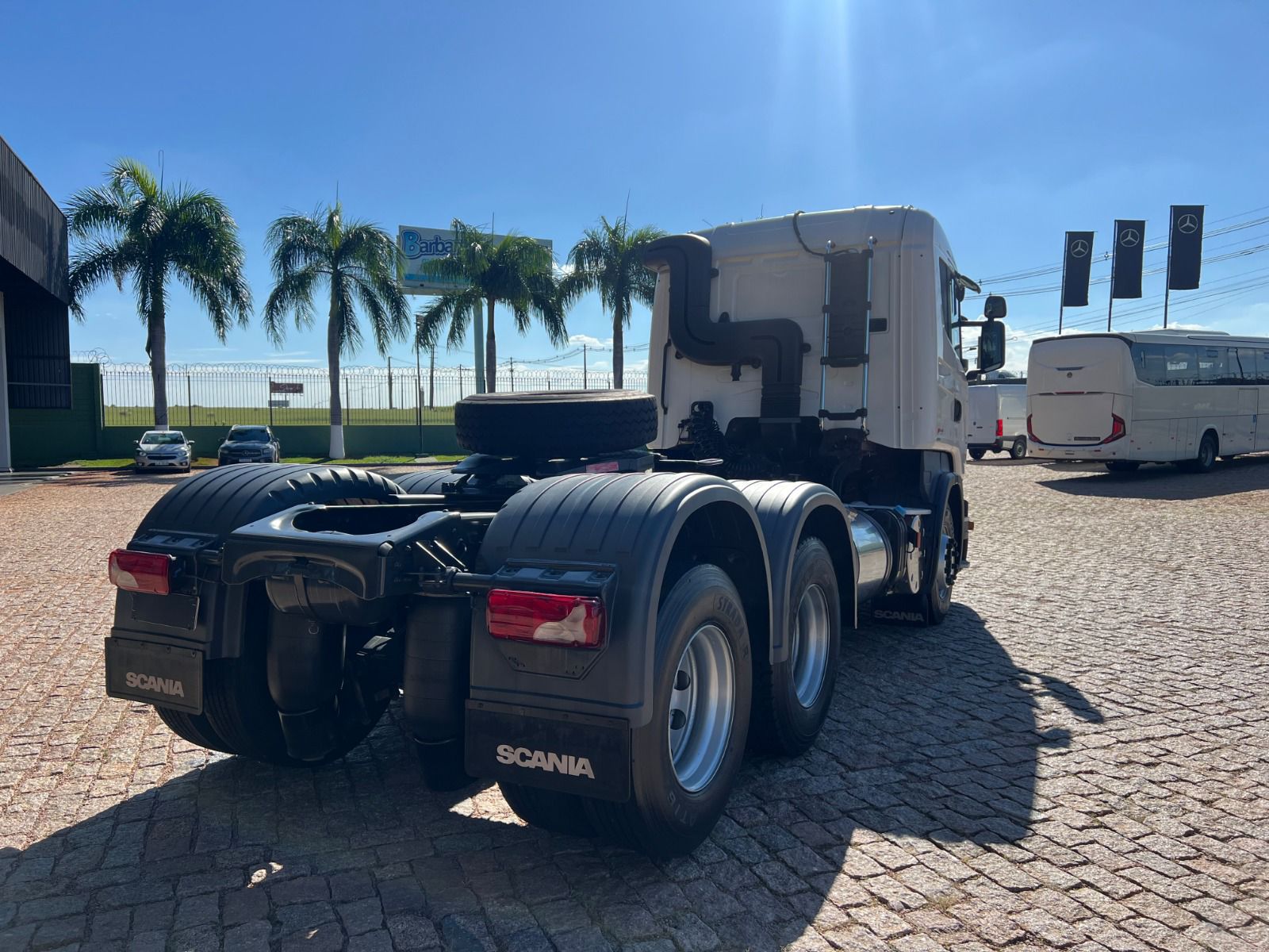 WhatsApp Image 2026-04-15 at 09.29.48 (1)