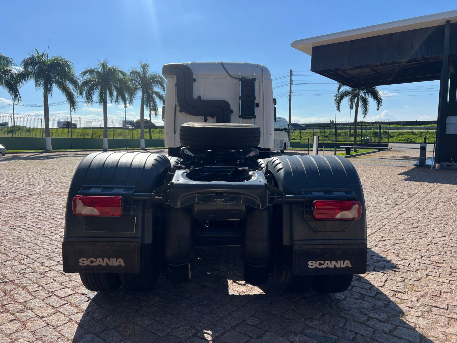 WhatsApp Image 2026-04-15 at 09.29.48 (2)