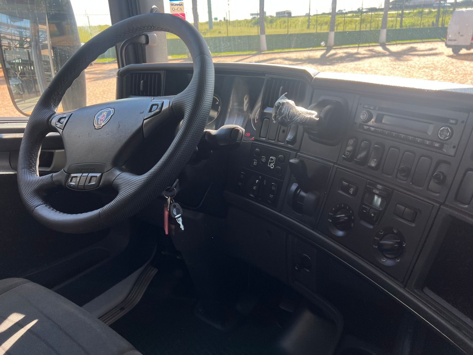 WhatsApp Image 2026-04-15 at 09.29.53 (1)