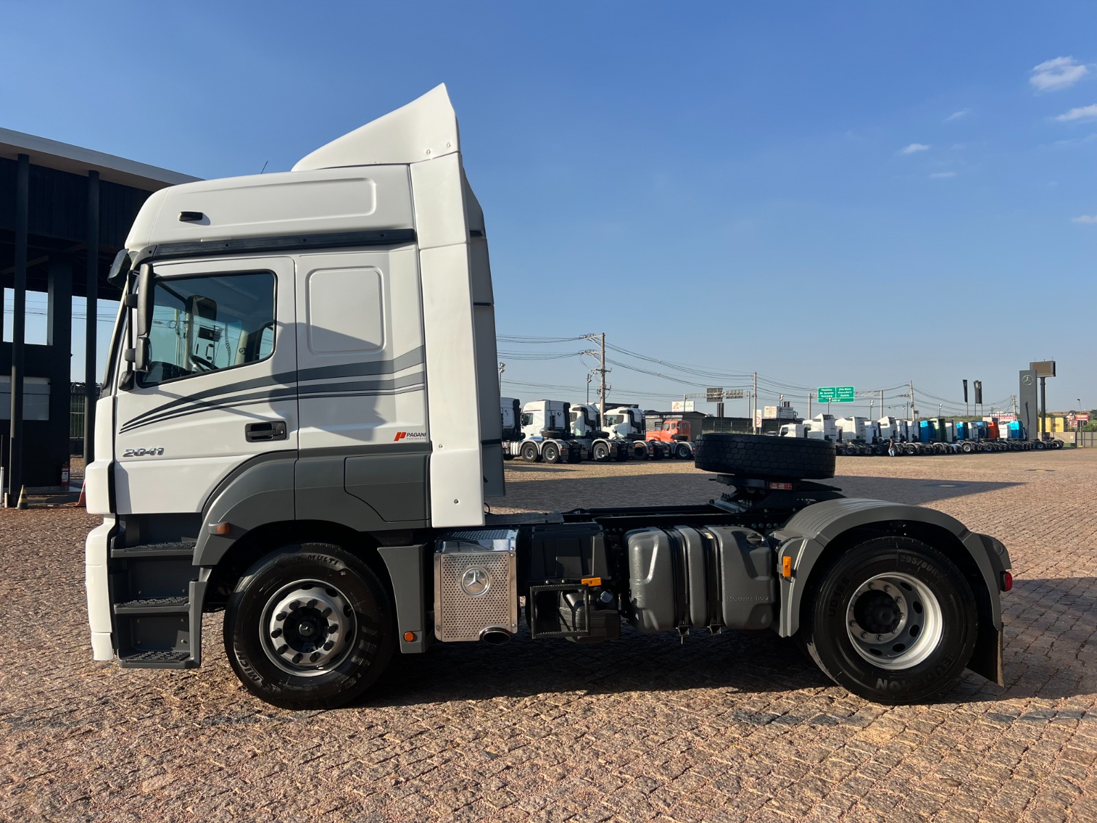 WhatsApp Image 2026-04-19 at 15.18.21