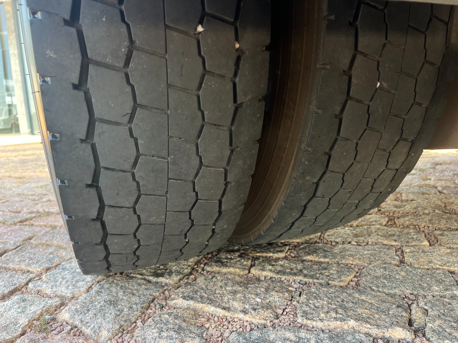 WhatsApp Image 2026-04-19 at 15.18.22 (1)