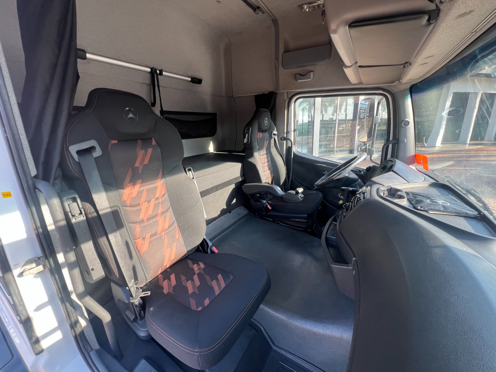 WhatsApp Image 2026-04-19 at 15.18.23 (2)