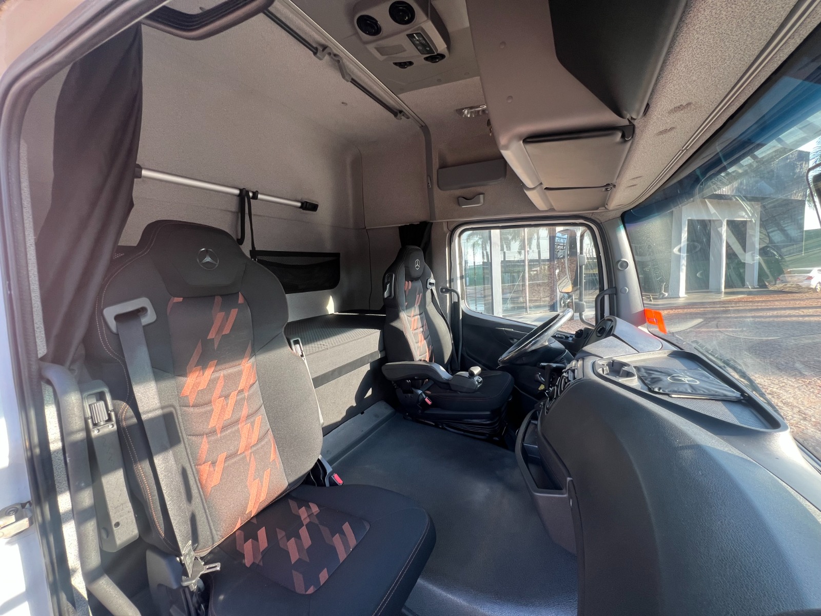 WhatsApp Image 2026-04-19 at 15.18.24