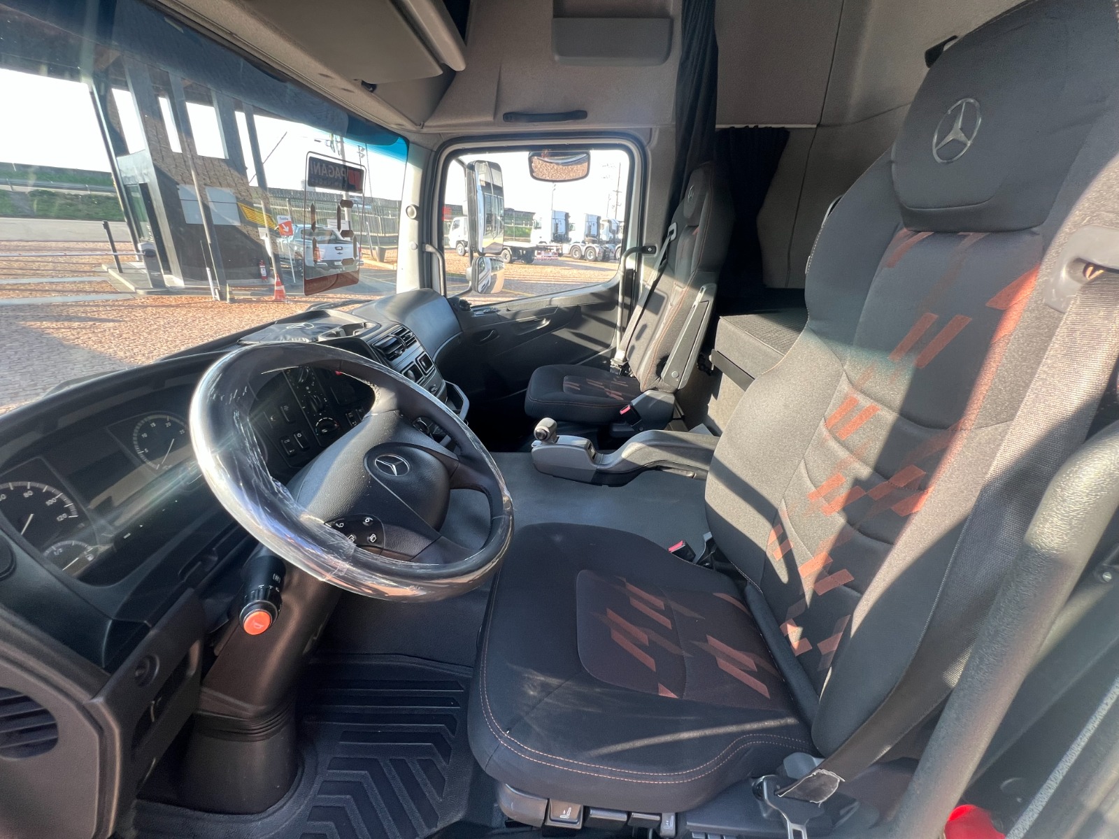 WhatsApp Image 2026-04-19 at 15.18.26