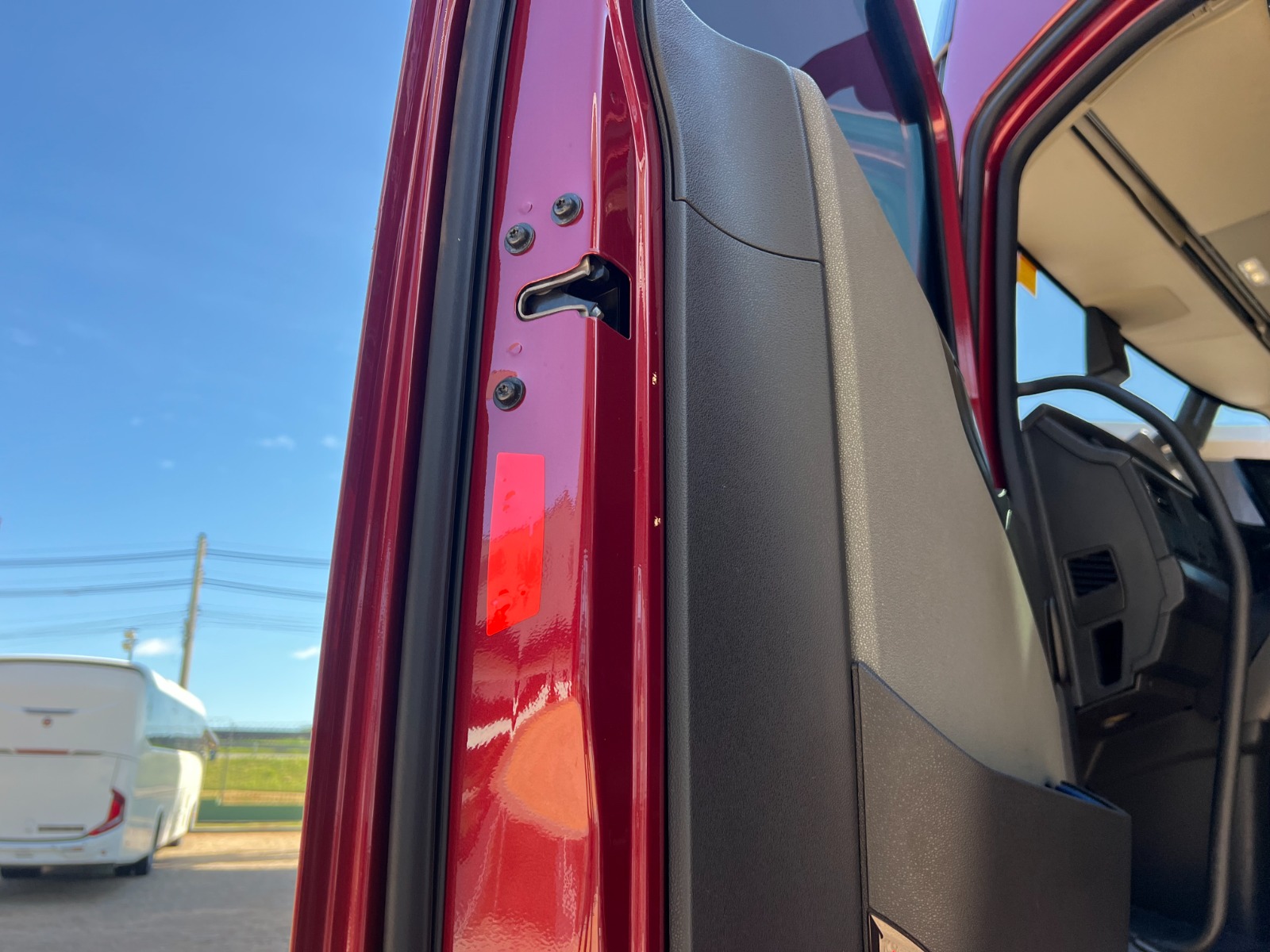 WhatsApp Image 2026-04-21 at 18.42.49 (1)